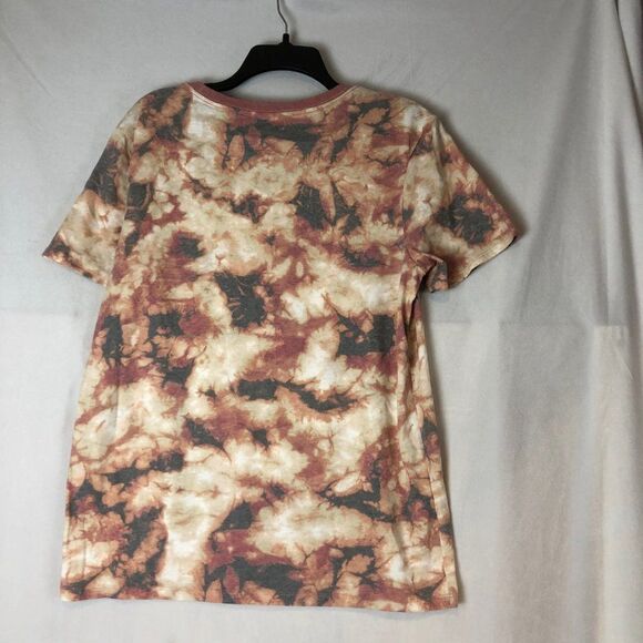 AND NOW THIS WOMEN'S SHORT SLEEVE GRAPHIC T-SHIRT SIZE M.      SB - Picture 4 of 5